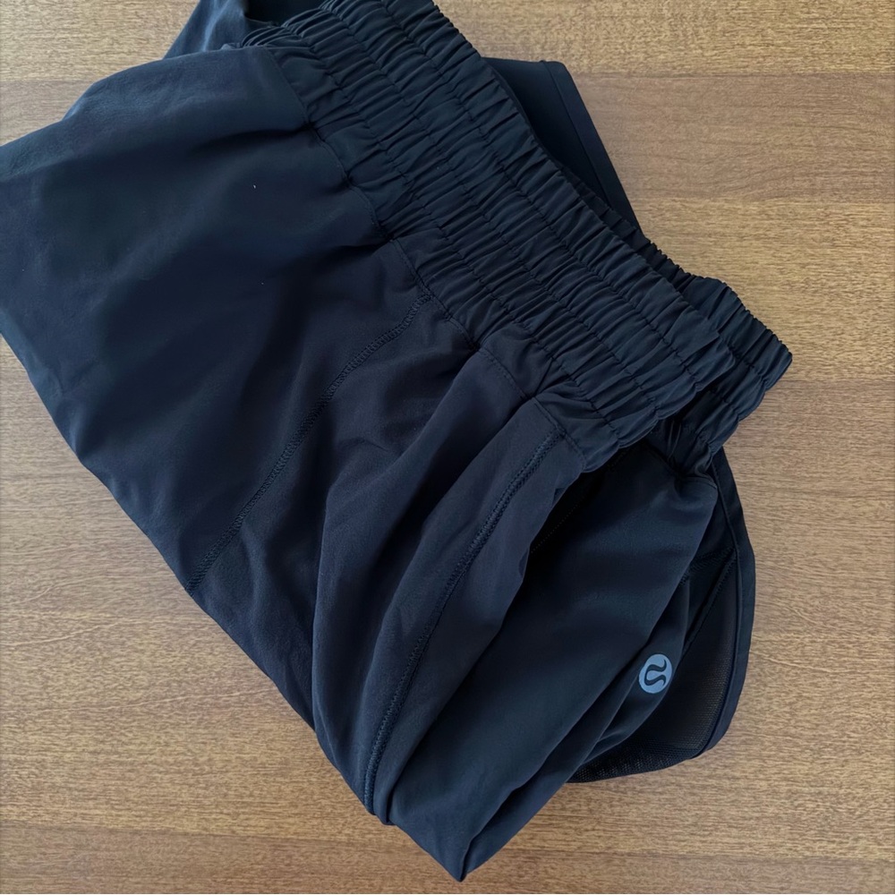 Lululemon Hotty Hot Shorts Size 14 - Picture 3 of 5